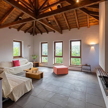 Anastasia House Hotel *