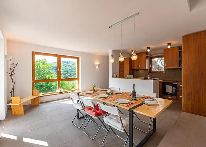 Anastasia House Nimfasía